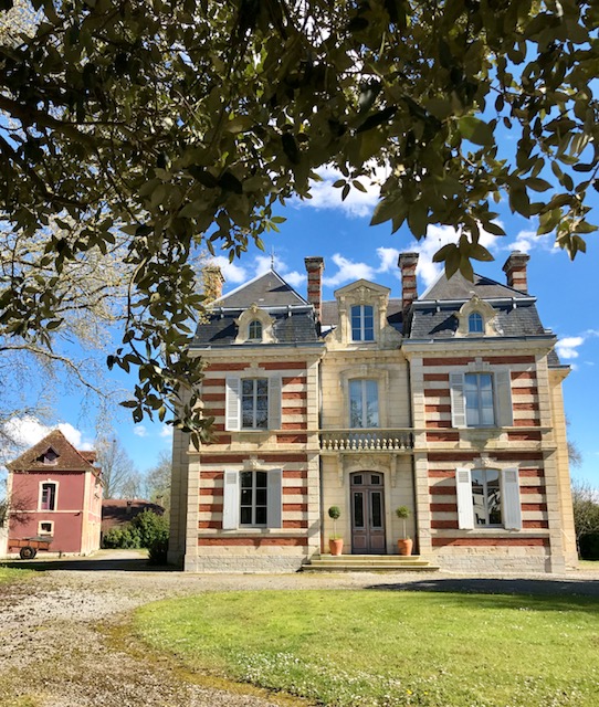Une très Belle Maison de Maître d’époque Napoléon III avec Grange et un
