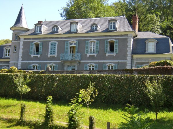 An Imposing 18C Chateau Dominating Its Hillside with Mountain Views