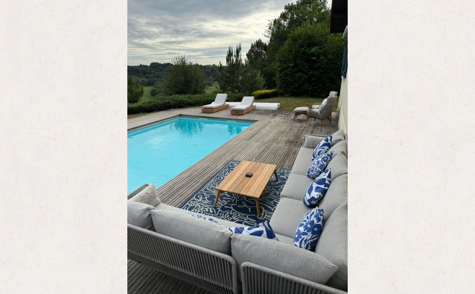Charmant Néo-Béarnaise de 4 Chambres avec Vue Panoramique et Piscine