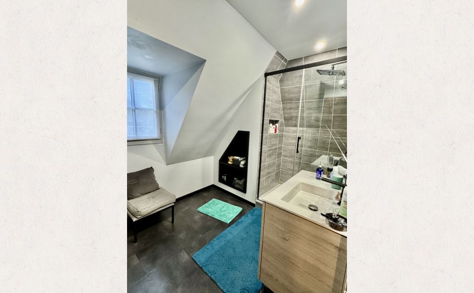 Fermette Béarnaise avec Grange Aménagée, Piscine et Vue Pyrénées, proche de Pau