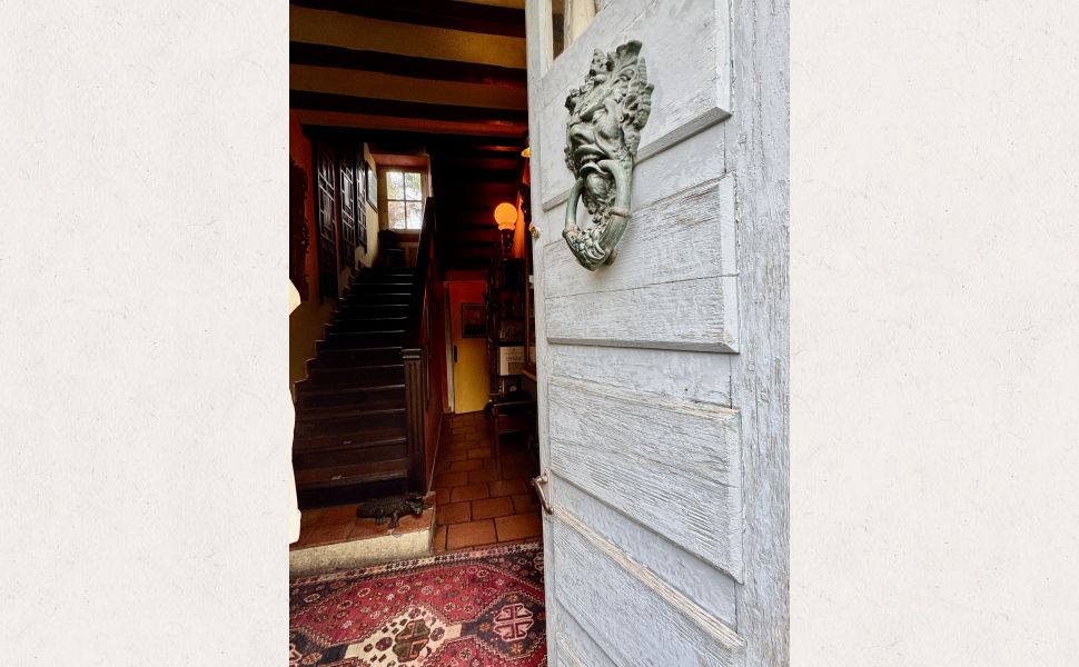 Rare, propriété authentique du XIVe siècle avec jardin et vues Pyrénées