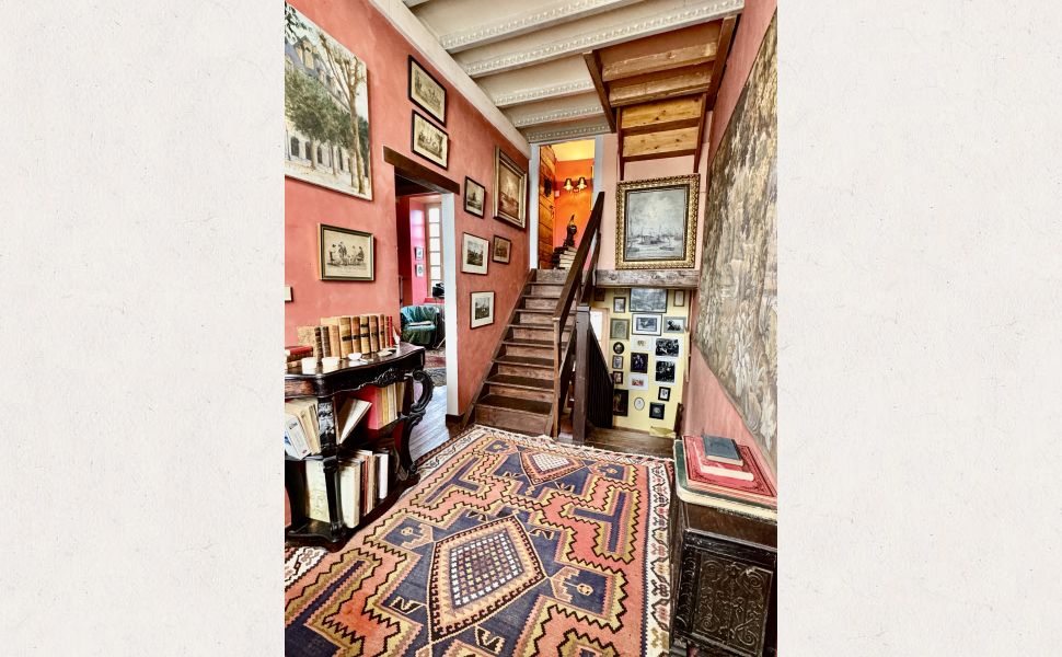 Rare, propriété authentique du XIVe siècle avec jardin et vues Pyrénées