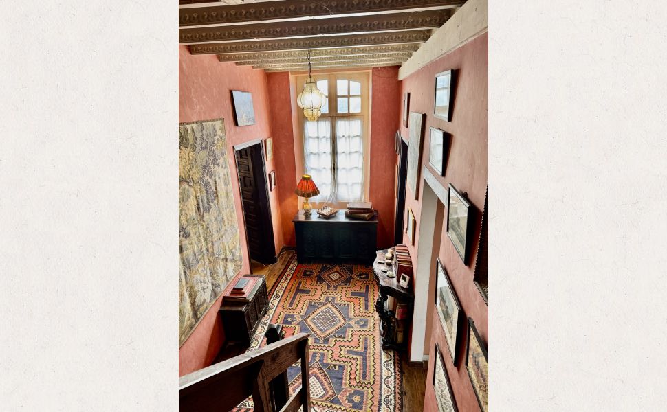 Rare, propriété authentique du XIVe siècle avec jardin et vues Pyrénées