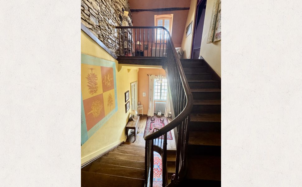 Demeure de Village de Caractère avec accès direct à la Rivière