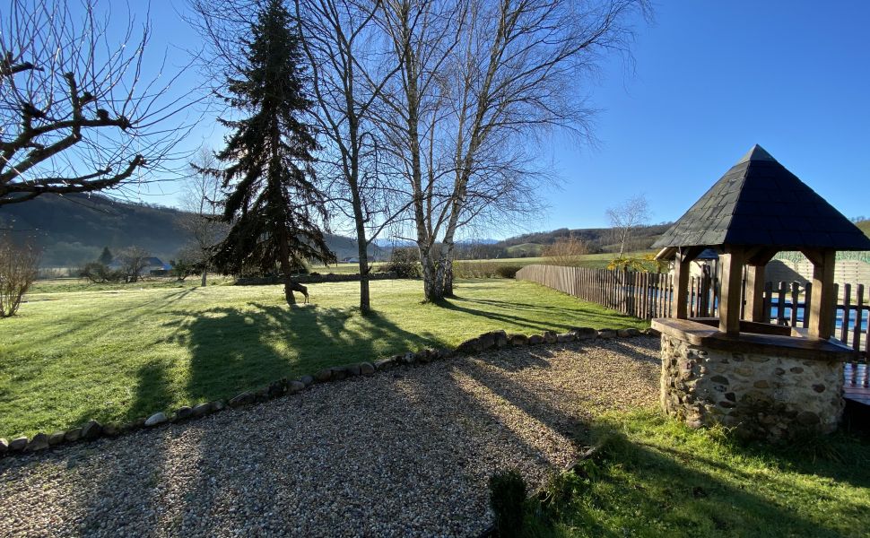 A Delightful Ensemble of Multiple Dwellings in a Beautiful Rural Setting with Pyrenean Views