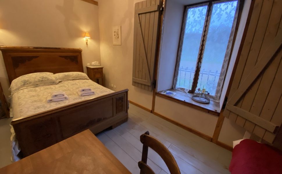 A Delightful Ensemble of Multiple Dwellings in a Beautiful Rural Setting with Pyrenean Views