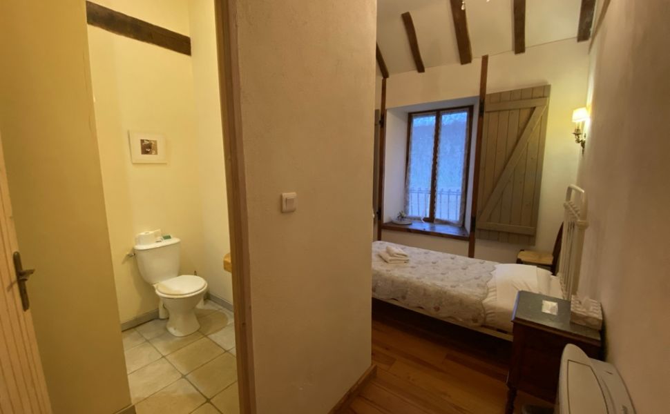 A Delightful Ensemble of Multiple Dwellings in a Beautiful Rural Setting with Pyrenean Views