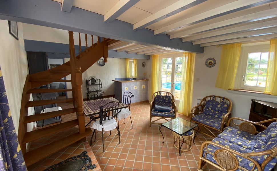 An Attractive Courtyard Farmhouse with Guest Cottage, Swimming Pool and Mountain Views