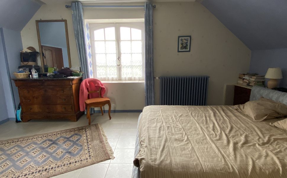 An Attractive Courtyard Farmhouse with Guest Cottage, Swimming Pool and Mountain Views