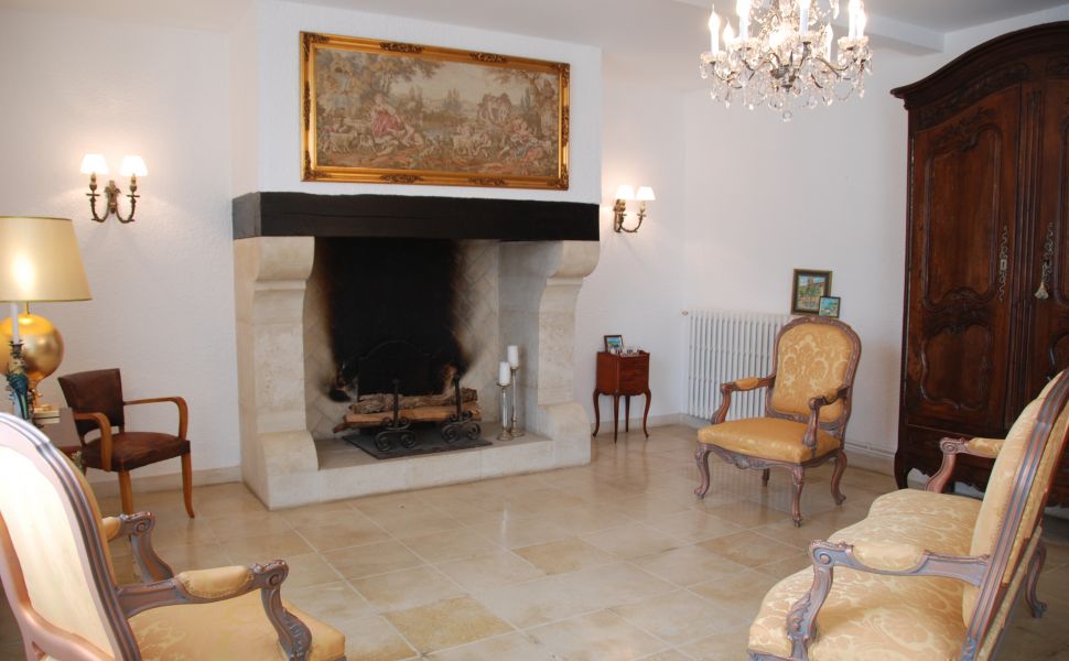 A Classic Manor House with Guest Apartment in the Madiran Wine Region