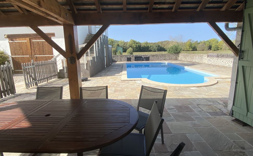 An Elegant Maison de Maître with Tennis Court; Heated Saltwater Pool; Guest Wing & 4 HA