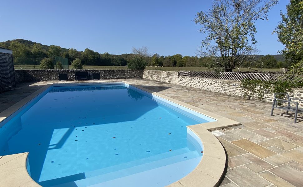 An Elegant Maison de Maître with Tennis Court; Heated Saltwater Pool; Guest Wing & 4 HA
