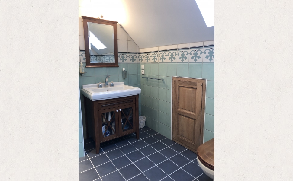 A Deceptively Large & Superbly Renovated Village Property