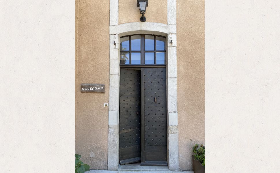 Magnificent 18th Century Maison de Maitre and Coach House with Pool