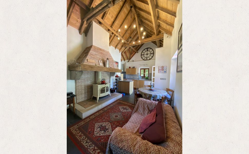 Magnificent 18th Century Maison de Maitre and Coach House with Pool