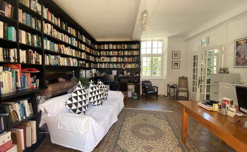 Magnificent 18th Century Maison de Maitre and Coach House with Pool