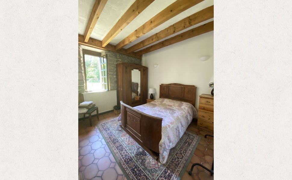 Magnificent 18th Century Maison de Maitre and Coach House with Pool
