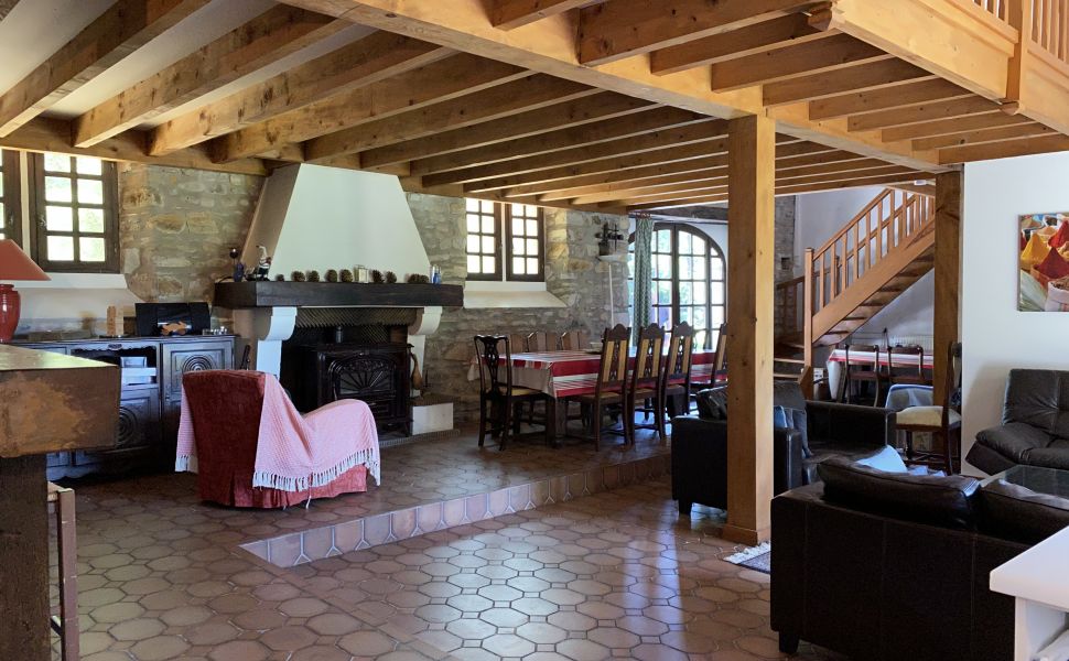 Magnificent 18th Century Maison de Maitre and Coach House with Pool