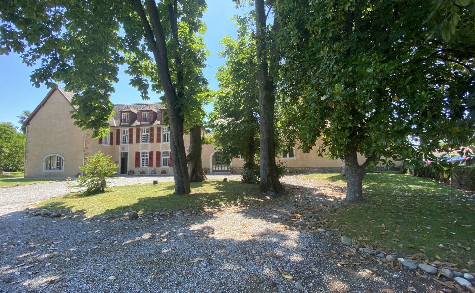 Magnifique Maison de Maître Dans Son Parc Privé Avec Piscine