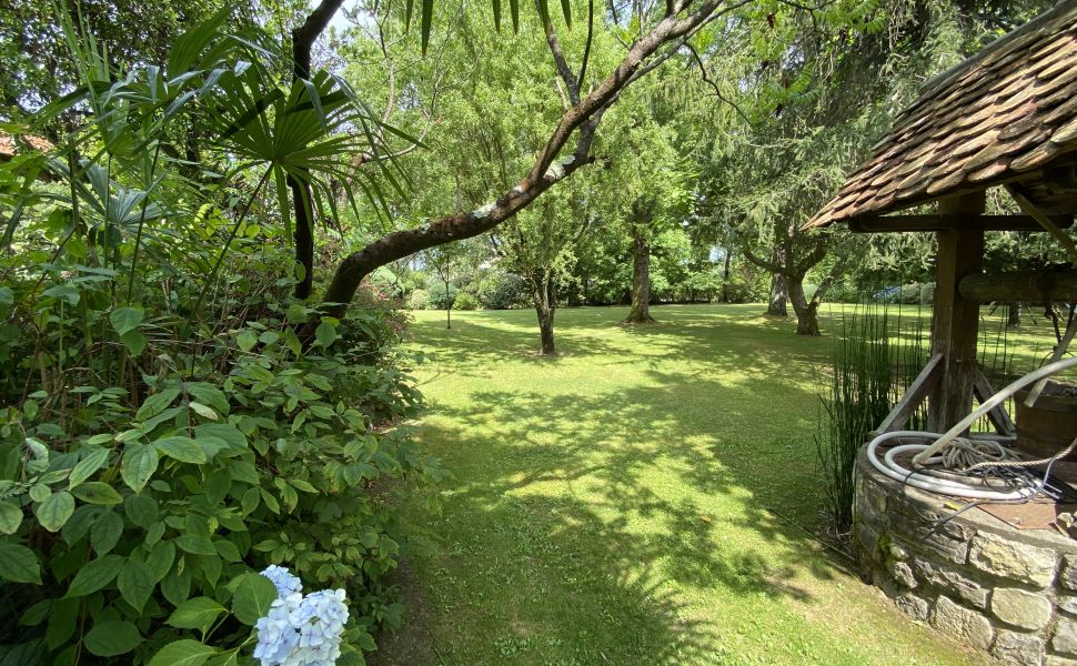 A Beautiful Contemporary Property with Charming Flowery Gardens in Heart of a Lovely Landaise Town