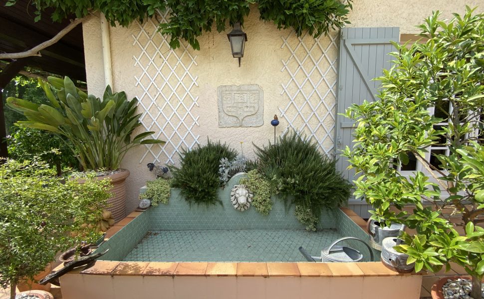A Beautiful Contemporary Property with Charming Flowery Gardens in Heart of a Lovely Landaise Town