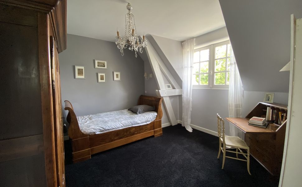 A Beautiful Contemporary Property with Charming Flowery Gardens in Heart of a Lovely Landaise Town
