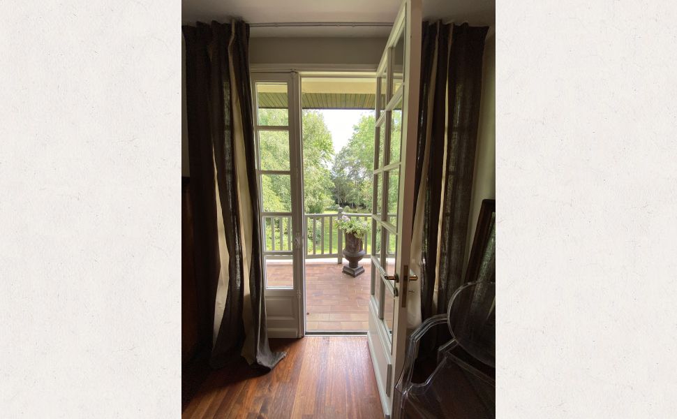 A Beautiful Contemporary Property with Charming Flowery Gardens in Heart of a Lovely Landaise Town