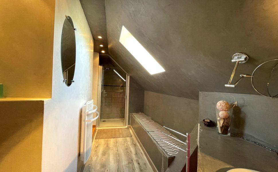 Rare & Unique Farmhouse from the 15C with Guest Annex