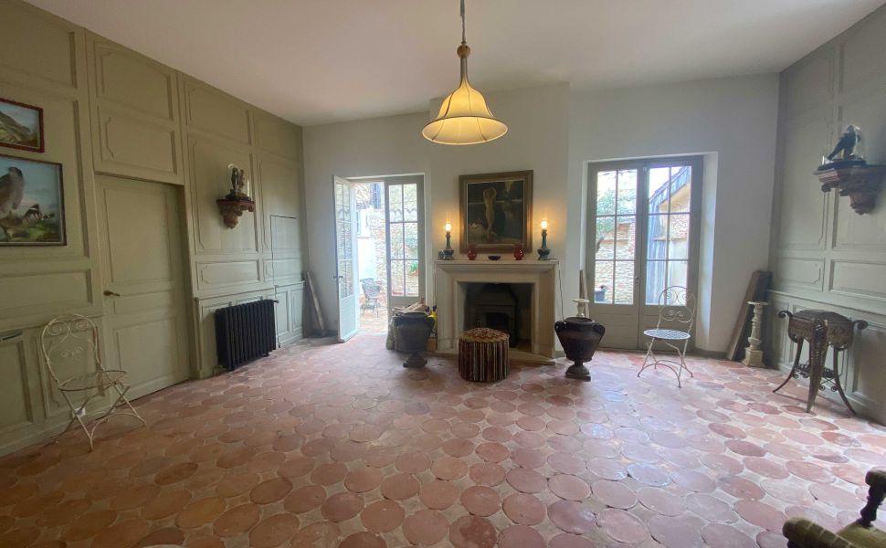Rare Opportunity to Acquire one of Les Landes most Recognisable Historic Properties