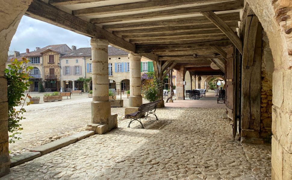 Magnifique Hôtel Particulier de 14eme au cœur d'une des plus belles bastides Landaise 