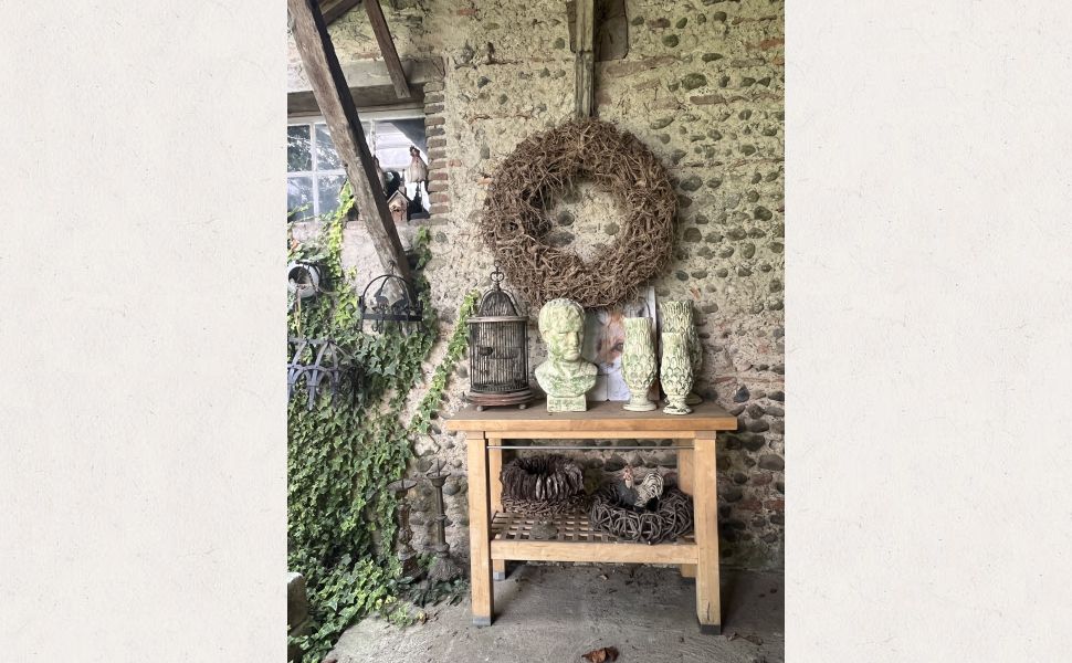 Pretty Maison Bourgoise with Walled Garden and Carriage House
