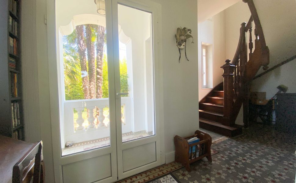 Delightful Turn Key Property, Heart of Saint Sever, Generous Gardens, Just 1hr to Ocean