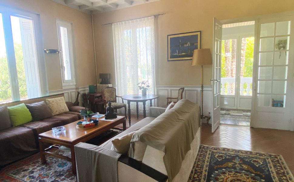 Delightful Turn Key Property, Heart of Saint Sever, Generous Gardens, Just 1hr to Ocean