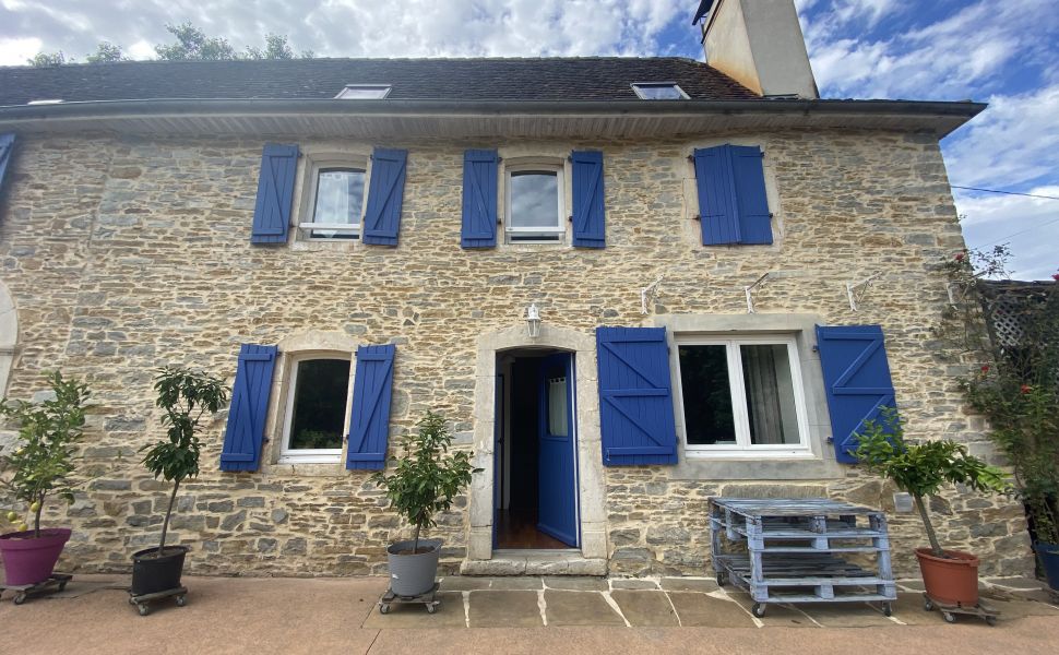 Situation Bucolique Pour Ce Magnifique Ensemble Ferme Béarnais