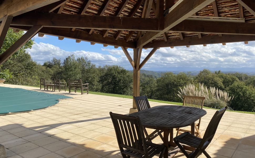 Splendid Bearnaise Villa with Panoramic Views of the Pyrenees Mountains