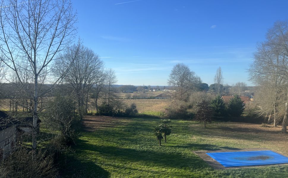 Elégant Château sur 2.2HA au cœur de Saint Sever