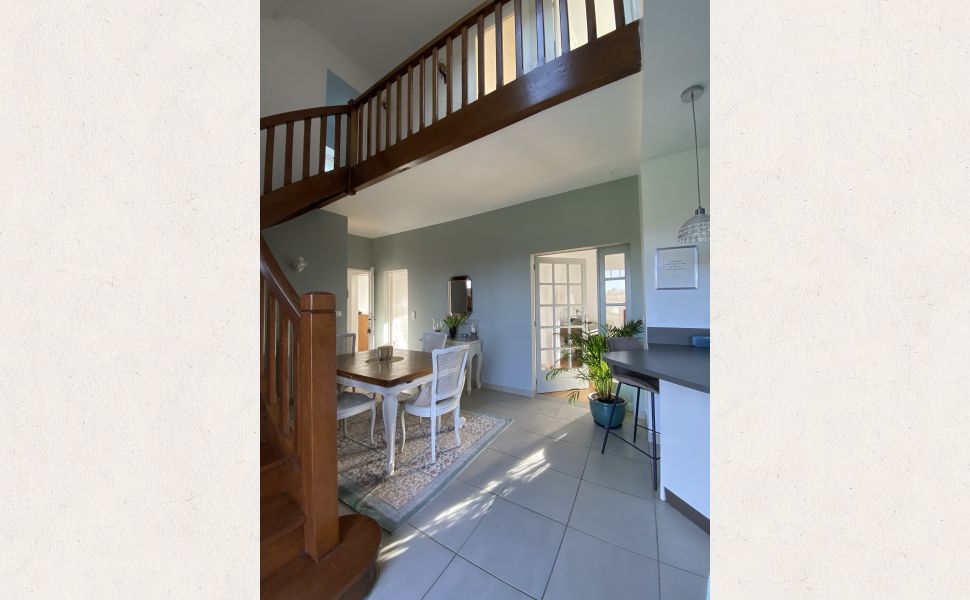 Family Home with Pyrenean Mountain Views; Pau; Jurancon Wine Region; Close to local Amenities