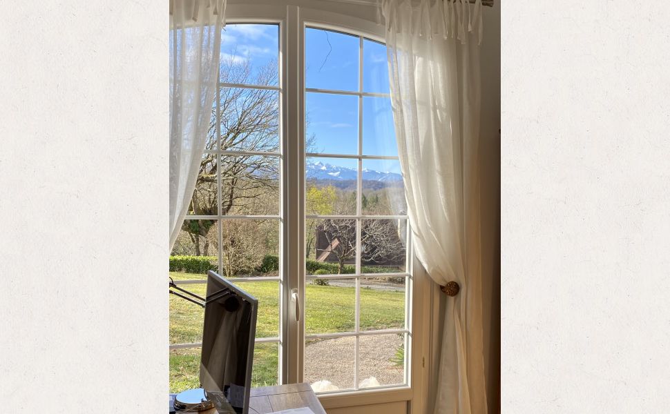 Family Home with Pyrenean Mountain Views; Pau; Jurancon Wine Region; Close to local Amenities
