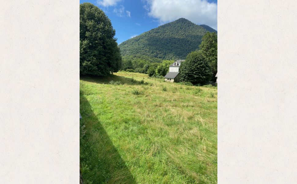 Belle Demeure de l'Epoque Empire au Coeur de la Vallée avec Superbes Vues des Montagnes