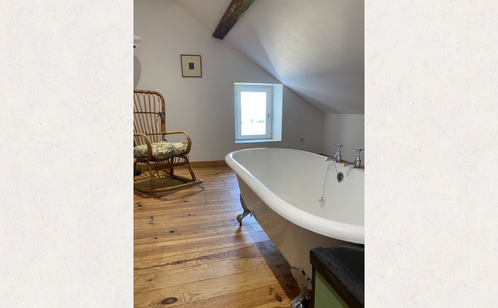 Magnificent 18C Ensemble Bearnaise With Pool, Terrasse And Majestic Mountain Views In 3.2 Hectares