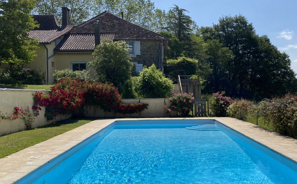 Magnificent 18C Ensemble Bearnaise With Pool, Terrasse And Majestic Mountain Views In 3.2 Hectares