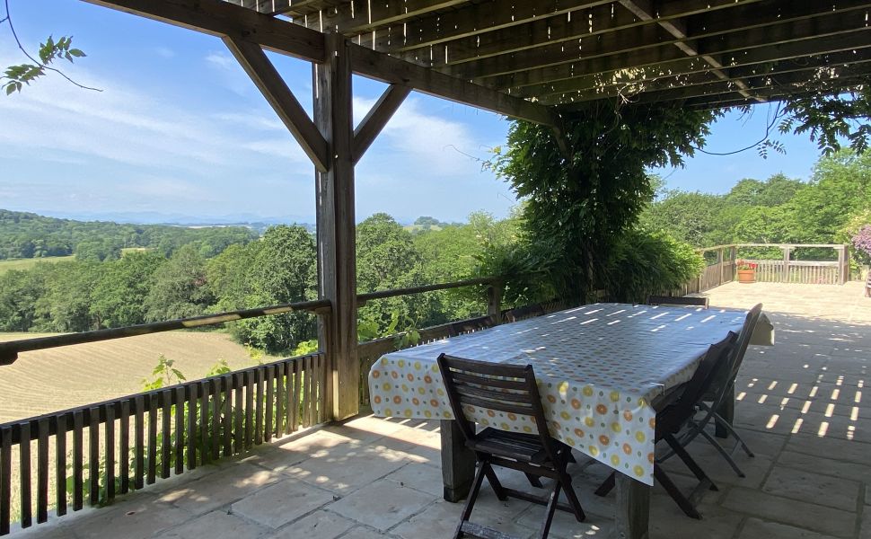 Magnificent 18C Ensemble Bearnaise With Pool, Terrasse And Majestic Mountain Views In 3.2 Hectares