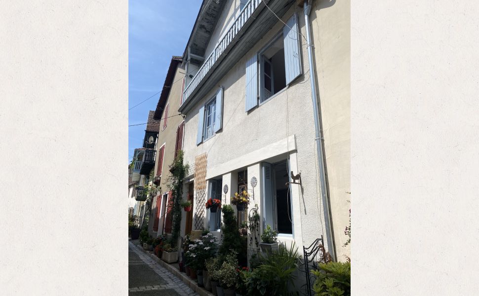 Charming Town House in Popular Thermal Spa Town