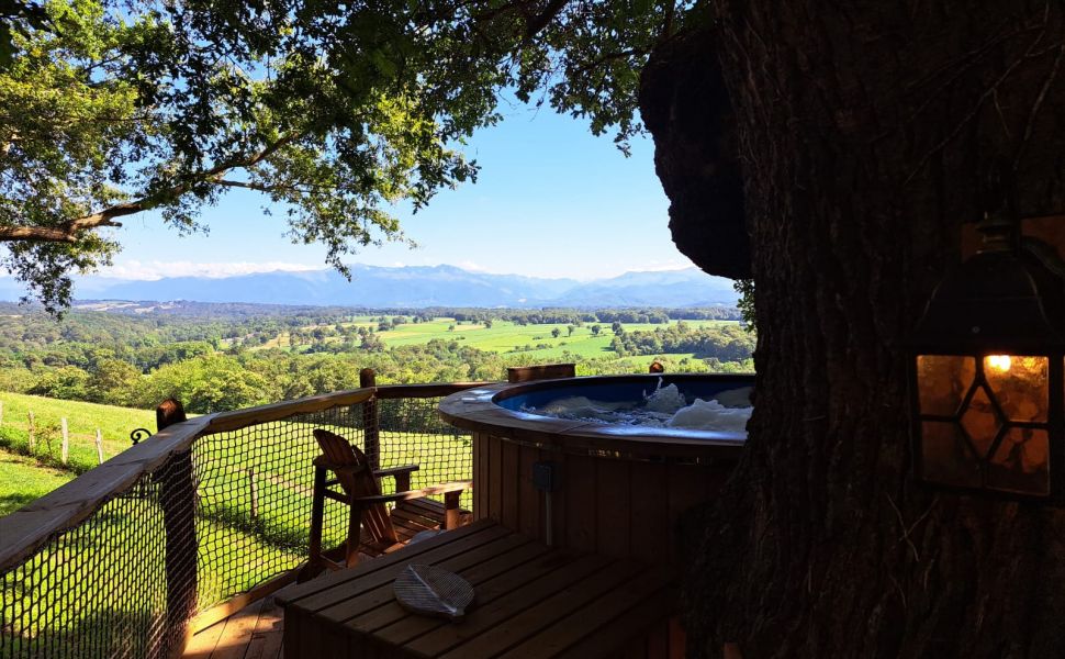 A Splendid & Unique Country Home with Exceptional Pyrenean Mountain Views!!
