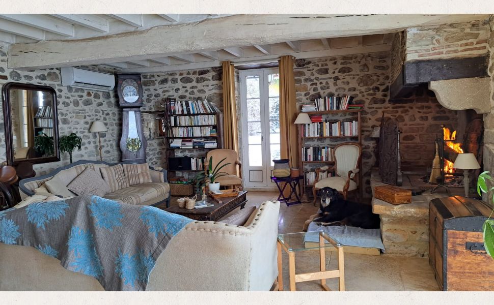 A Splendid & Unique Country Home with Exceptional Pyrenean Mountain Views!!