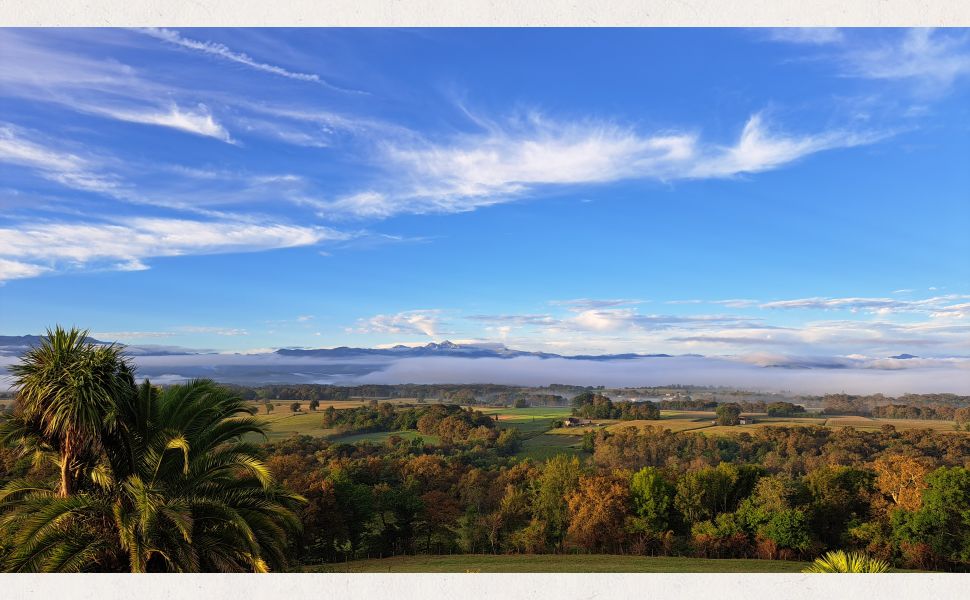 A Splendid & Unique Country Home with Exceptional Pyrenean Mountain Views!!