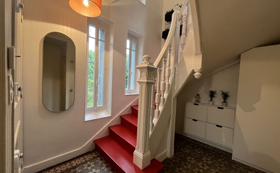 Desirable Turn Key Property, Heart of Saint Sever, Generous Gardens, Just 1hr to Ocean