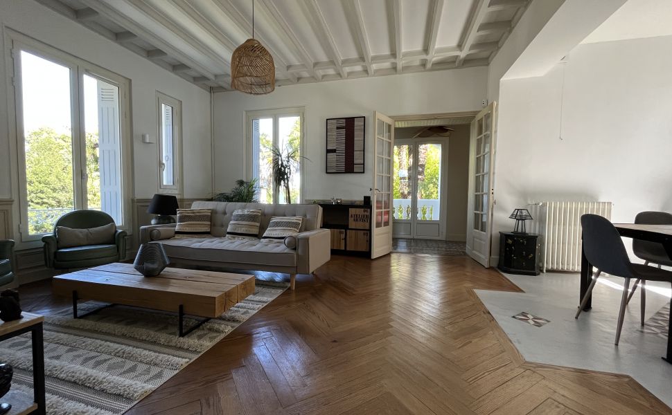Desirable Turn Key Property, Heart of Saint Sever, Generous Gardens, Just 1hr to Ocean