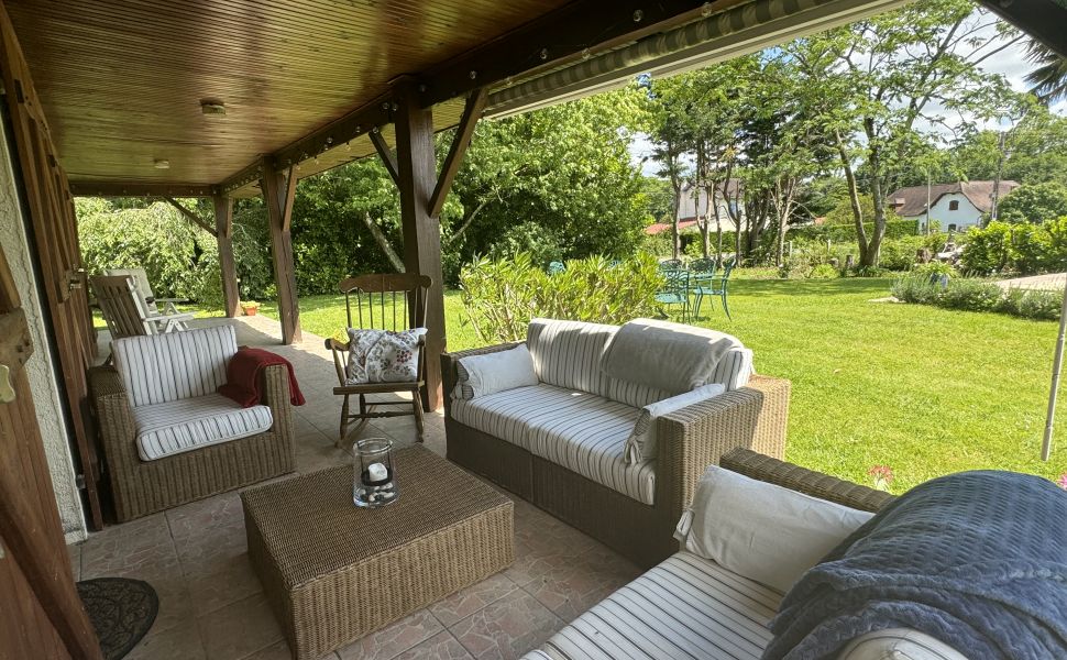 Adorable Bergerie de Campagne avec Piscine et vue Montagne