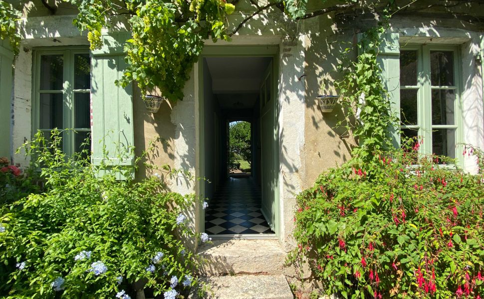 Maison de Maître avec cour très charmante et belle vue sur la vallée Chalossais